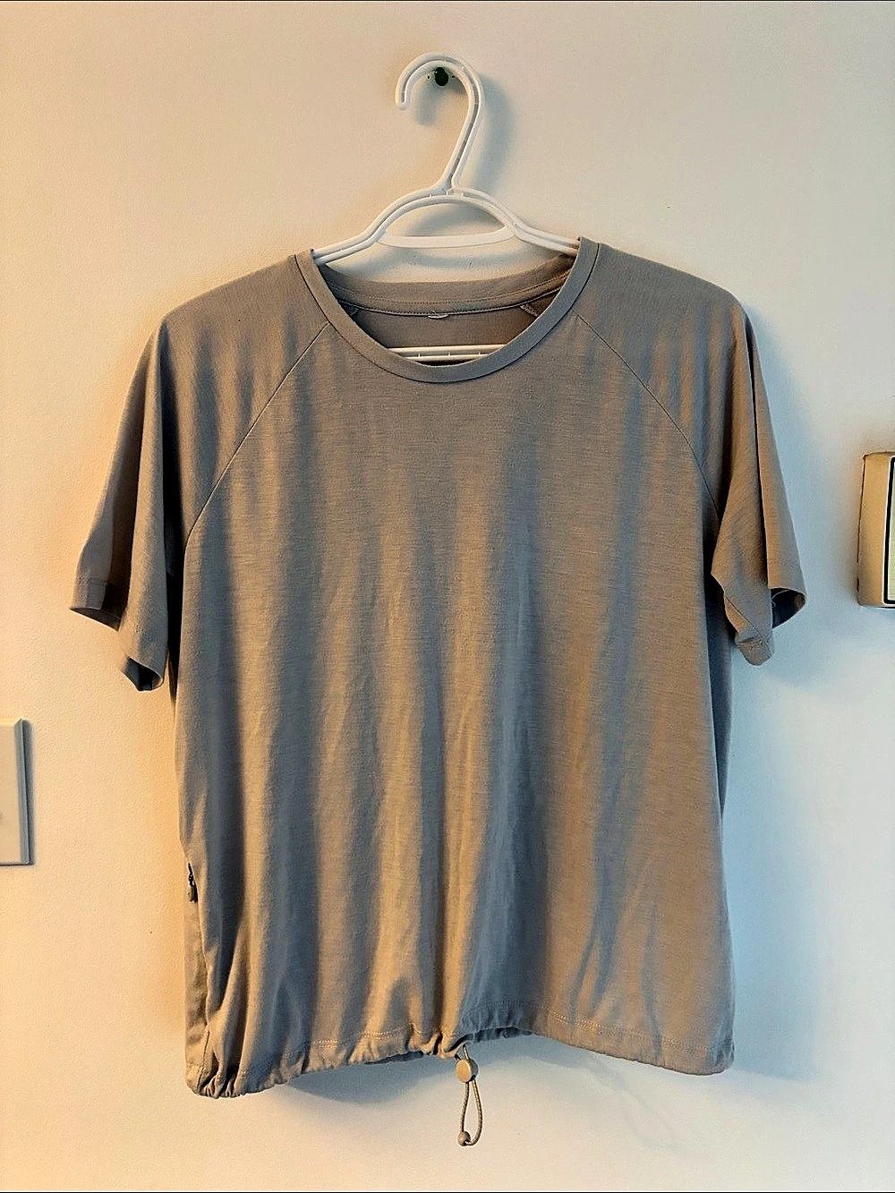 Gymshark Lightweight Cinched Hem Athletic T-Shirt, Gray